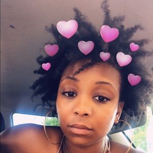 Meet your Posher, Felicia